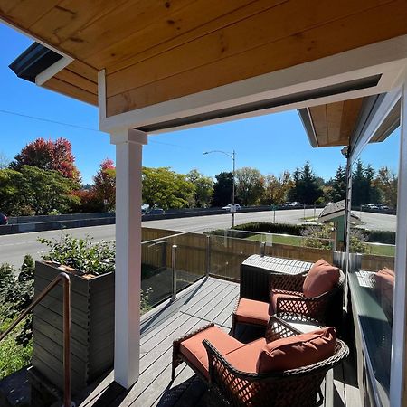 Green Lake 1St Line Home A With Central Air Conditioners Seattle Bagian luar foto