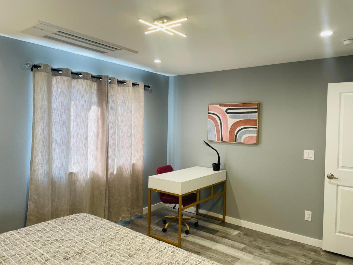 Green Lake 1St Line Home A With Central Air Conditioners Seattle Bagian luar foto